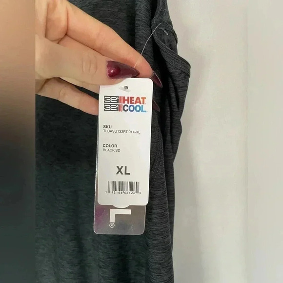 32 degrees Cool workout shirt - Picture 2 of 3